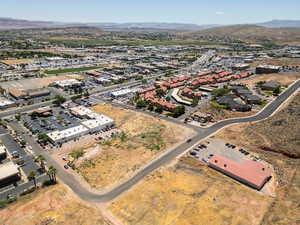 Aerial view with a mountain view