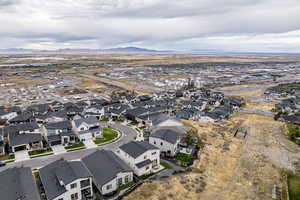 Bird's eye view with a mountain view