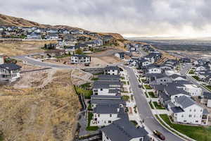 Drone / aerial view featuring a mountain view