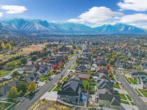 Drone / aerial view featuring a mountain view