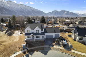 Drone / aerial view of front of home