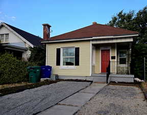 Bungalow-style house with covered porch