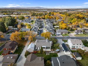 Bird's eye view with a mountain view