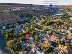 Bird's eye view featuring a mountain view