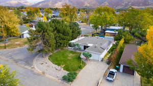 Drone / aerial view featuring a mountain view