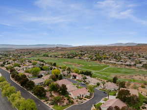 Bird's eye view with a mountain view