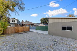 HUGE parking area and garage !