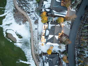 Birds eye view of property