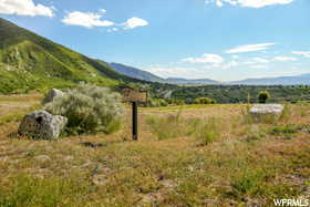 View of mountain feature