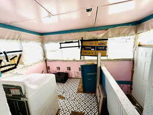 Basement featuring washer / dryer