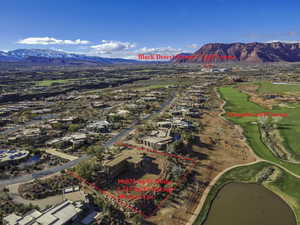 Drone / aerial view featuring a mountain view