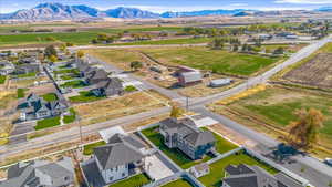 Drone / aerial view featuring a mountain view