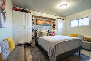 Main Bedroom with Backsplash by headrest