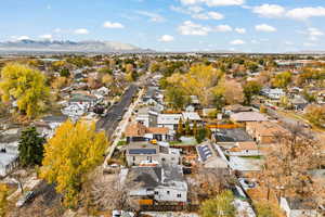 Aerial view with a mountain view