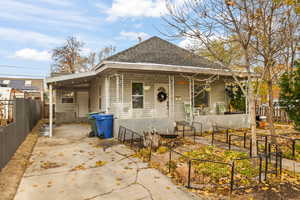 Bungalow-style house with a carport