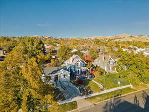 Drone / aerial view featuring a mountain view