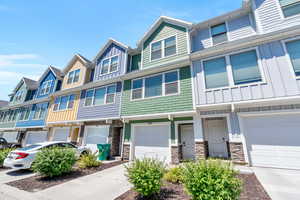 View of property mid row Green Townhome