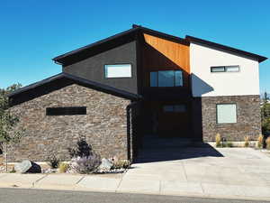 Photo 1 of 15224 S TALL WOODS DR