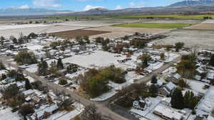 Aerial view with a mountain view