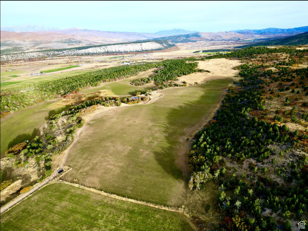 Beautiful Views to the north looking on to the Milburn Stone Quarry!