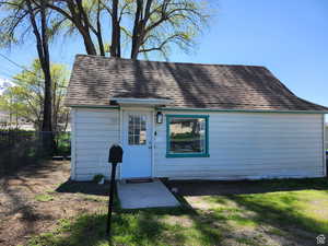 View of front of house with a front lawn