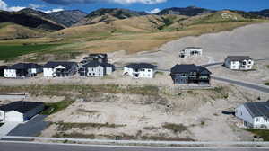 Bird's eye view with a mountain view