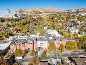 Aerial view with a mountain view