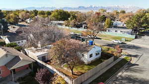 Bird's eye view with a mountain view