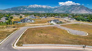 Bird's eye view with a mountain view