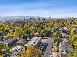 Bird's eye view featuring a mountain view