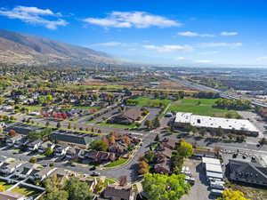 Bird's eye view featuring a mountain view