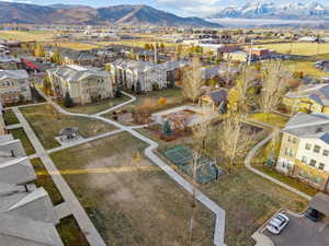 Drone / aerial view featuring a mountain view