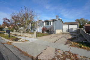 View of front of house featuring a garage