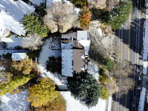 Birds eye view of property