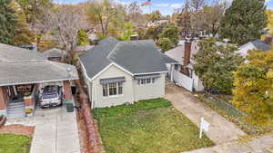 Birds eye view of property