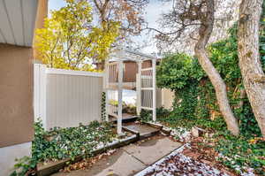 View of yard featuring a pergola