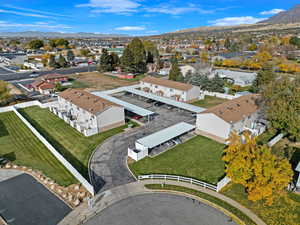 Drone / aerial view featuring a mountain view