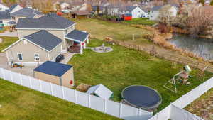 Birds eye view of property