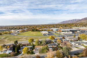 Drone / aerial view featuring a mountain view