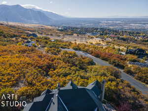 Drone / aerial view featuring a mountain view