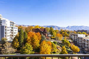 View of mountain feature