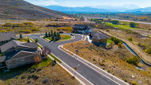 Bird's eye view with a mountain view