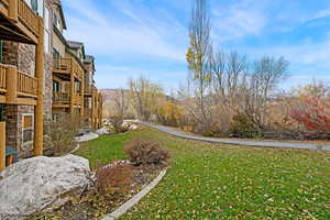 View of yard with a mountain view