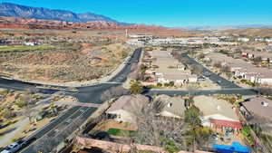 Aerial view with a mountain view