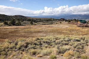 View of mountain feature