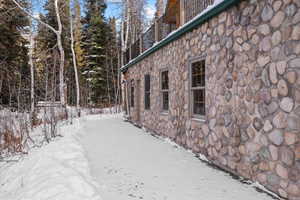 RV Parking and second entrance to basement.