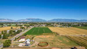 Bird's eye view with a mountain view