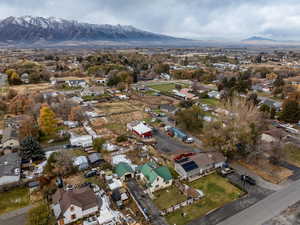 Drone / aerial view featuring a West mountain view