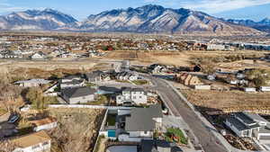 Drone / aerial view featuring a mountain view