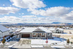 Single story home with a mountain view